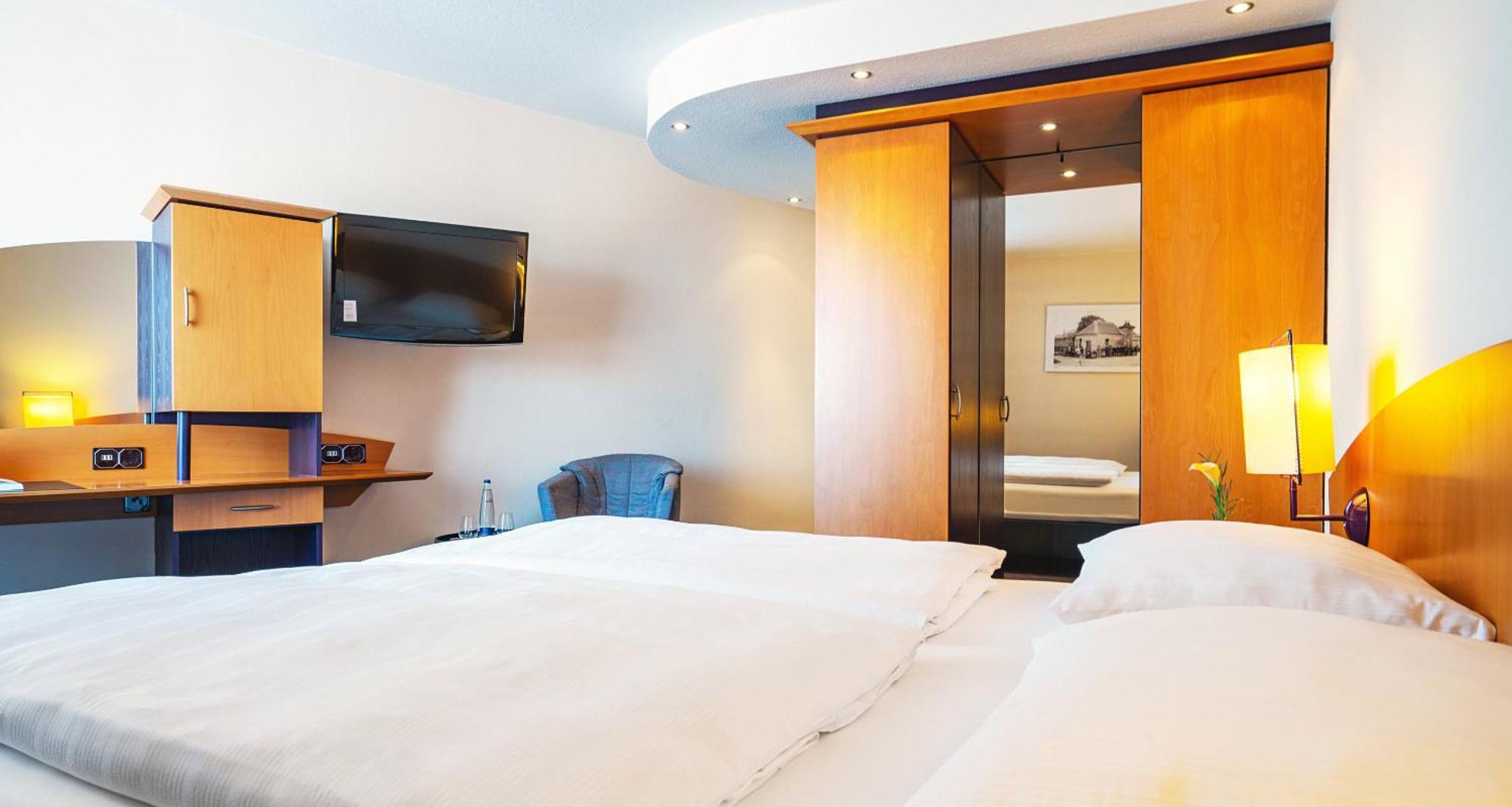 Victor'S Residenz-Hotel Frankenthal Rom bilde